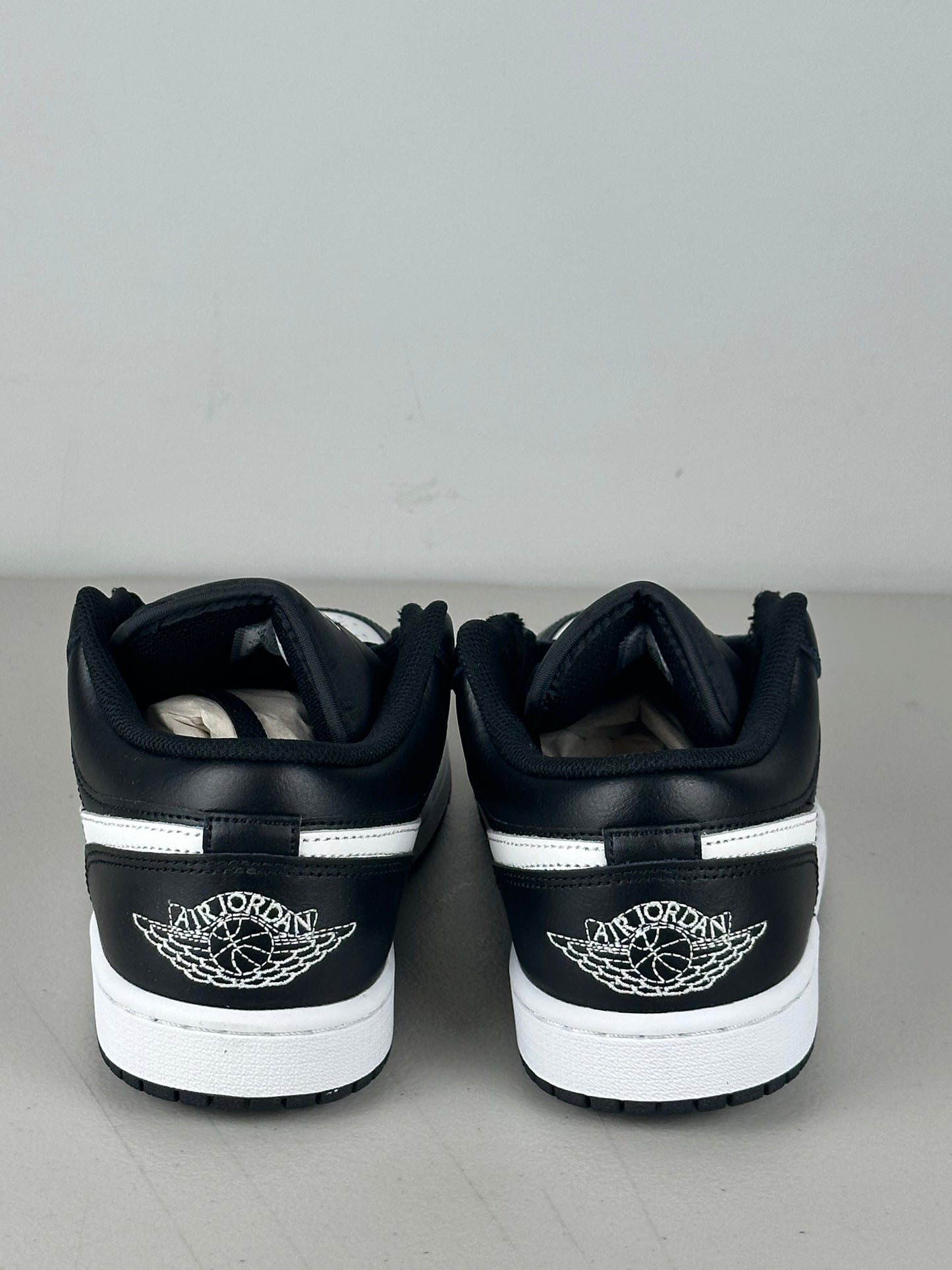 Jordan 1 Low Black Summit White