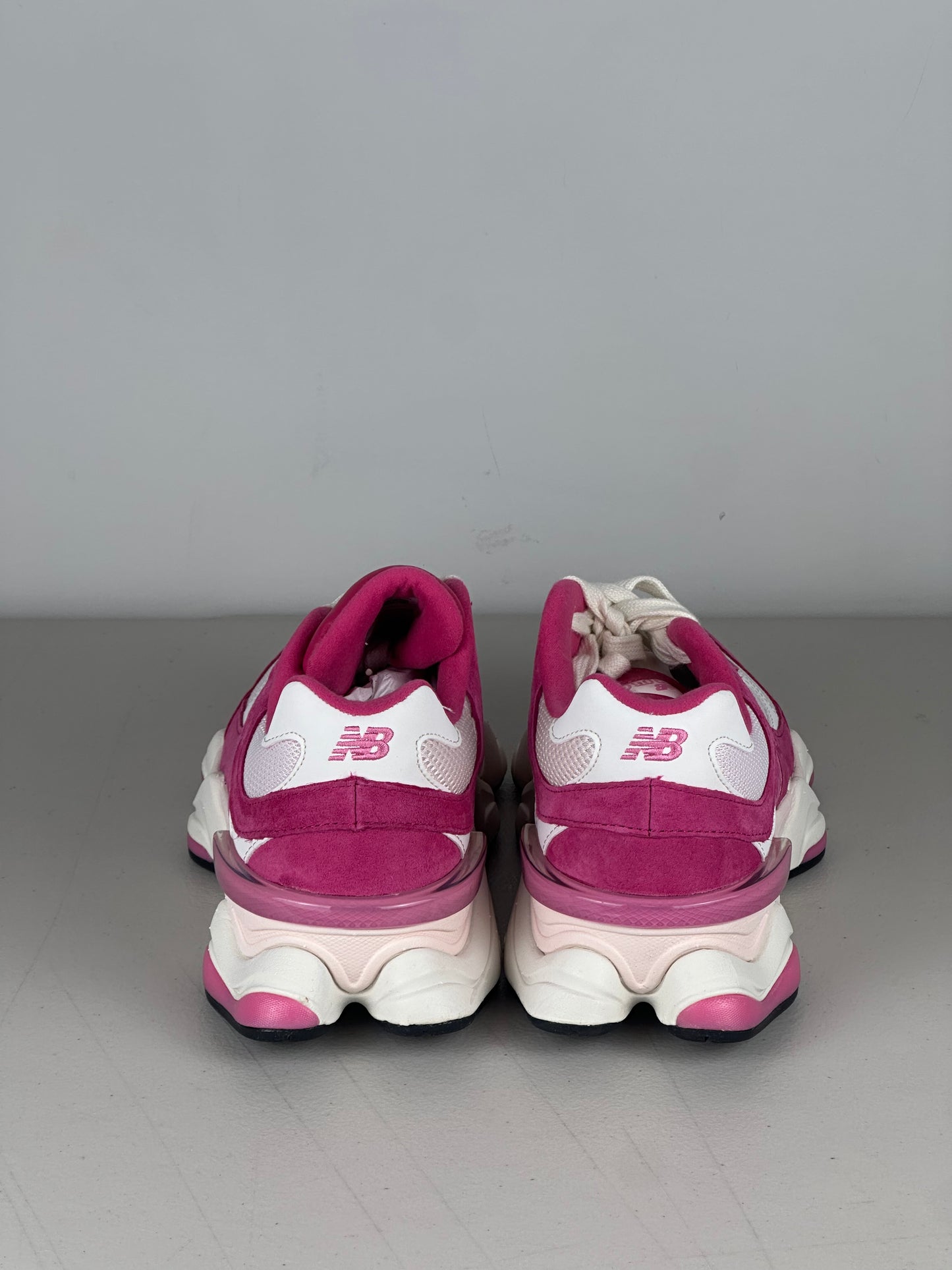 New Balance 9060 Fuchsia Pink