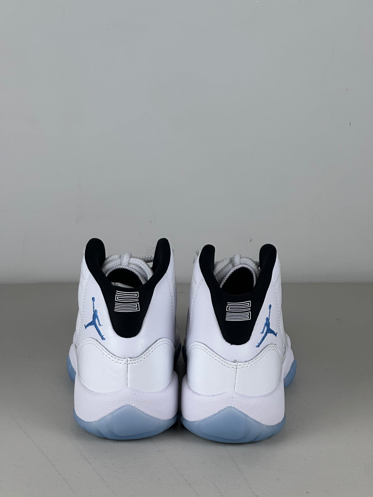 Jordan 11 Retro Legend Blue (2024) (GS)