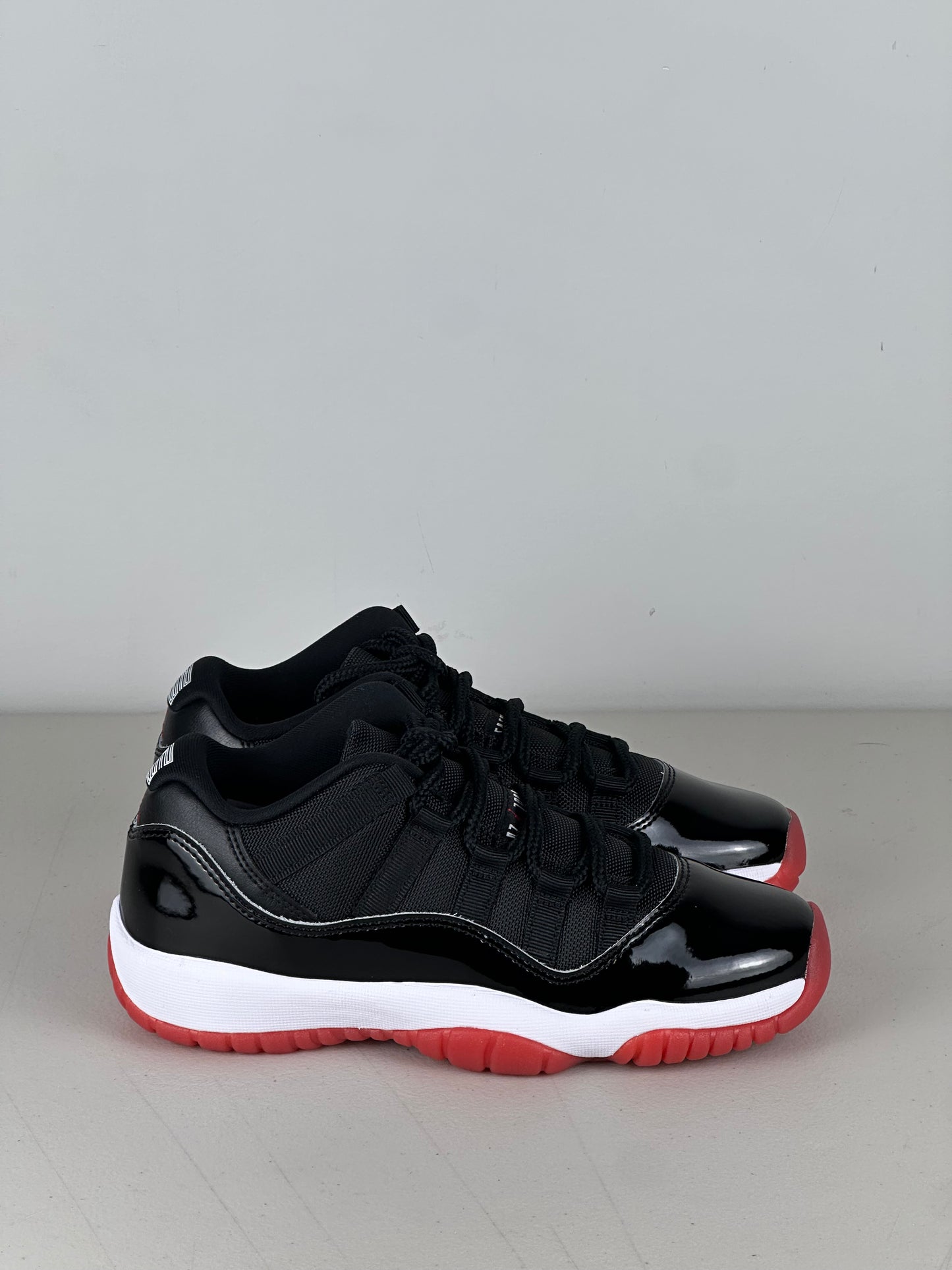 Jordan 11 Retro Low Bred (GS) (2025)