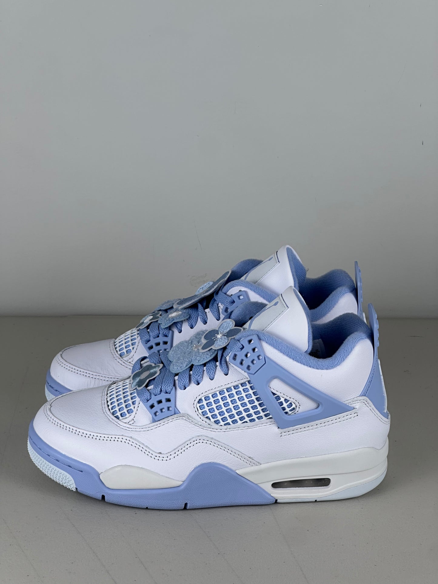 Jordan 4 Retro Forget Me Not (Women's)