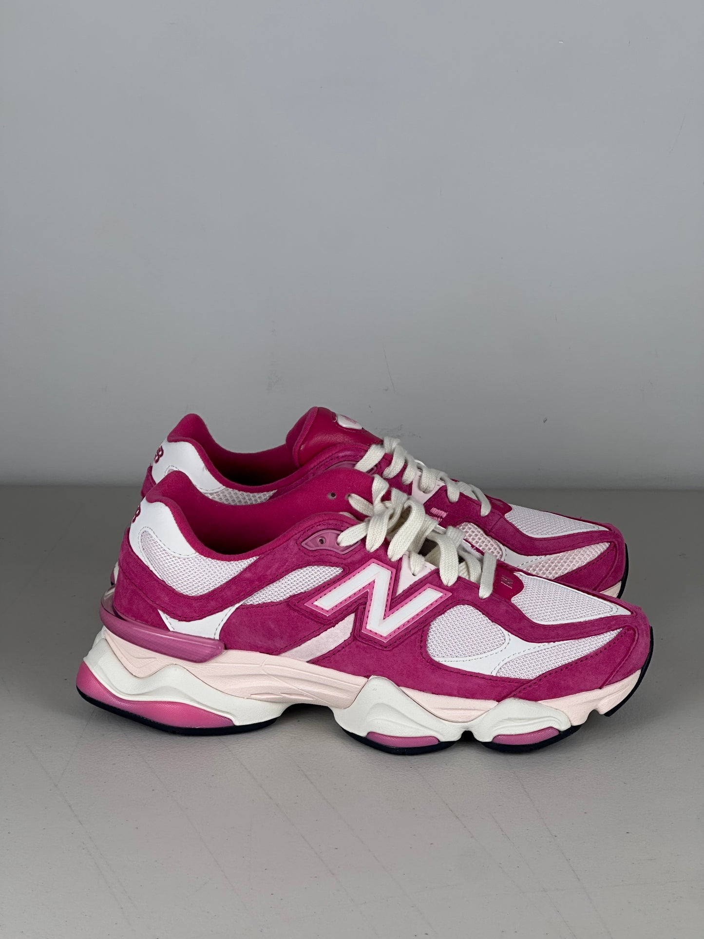 New Balance 9060 Fuchsia Pink