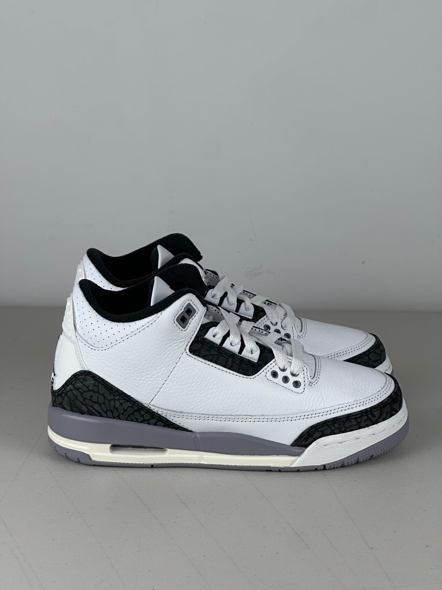 Jordan 3 Retro Cement Grey (GS)