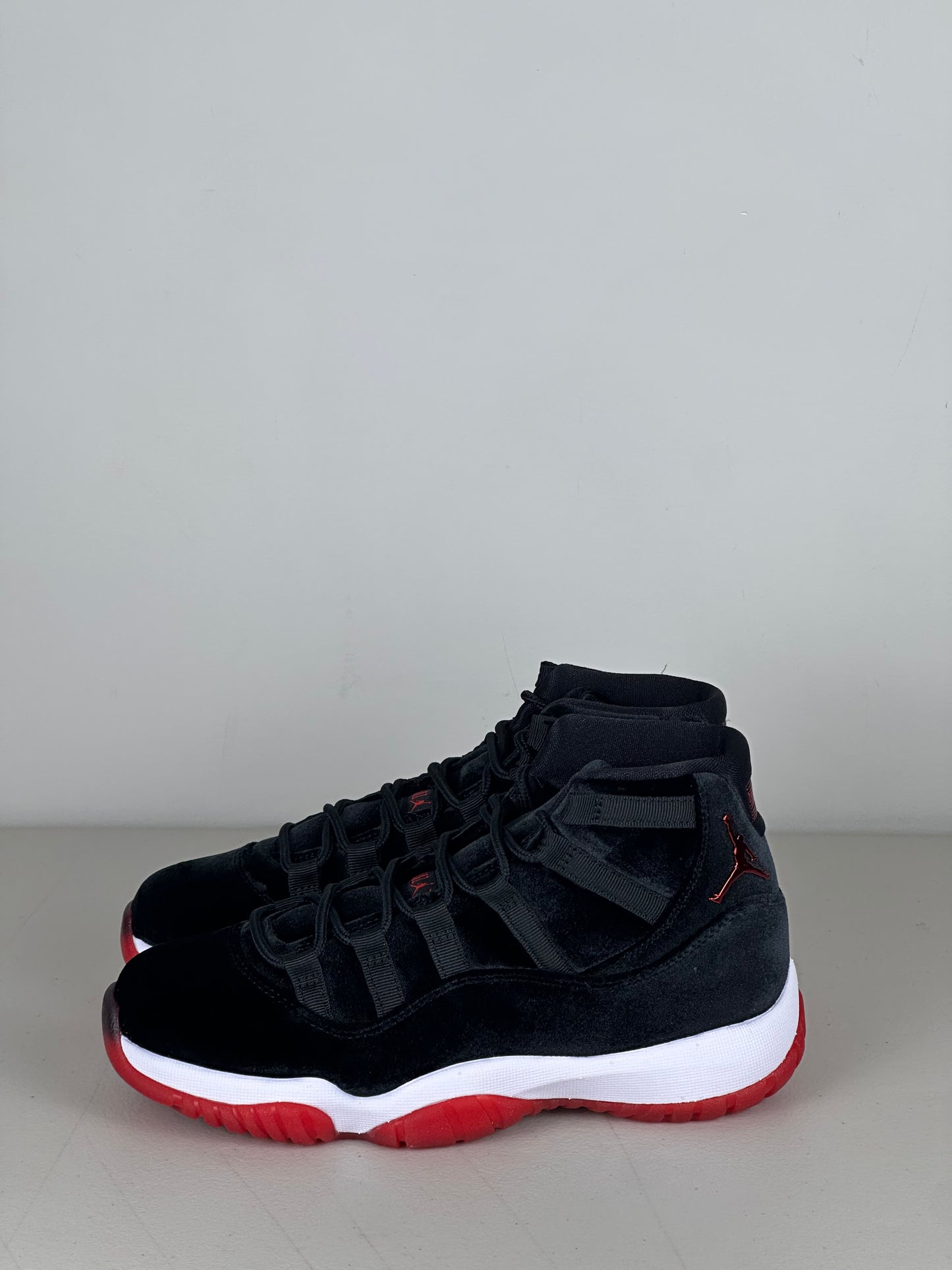 Jordan 11 Retro Bred Velvet (Women's)