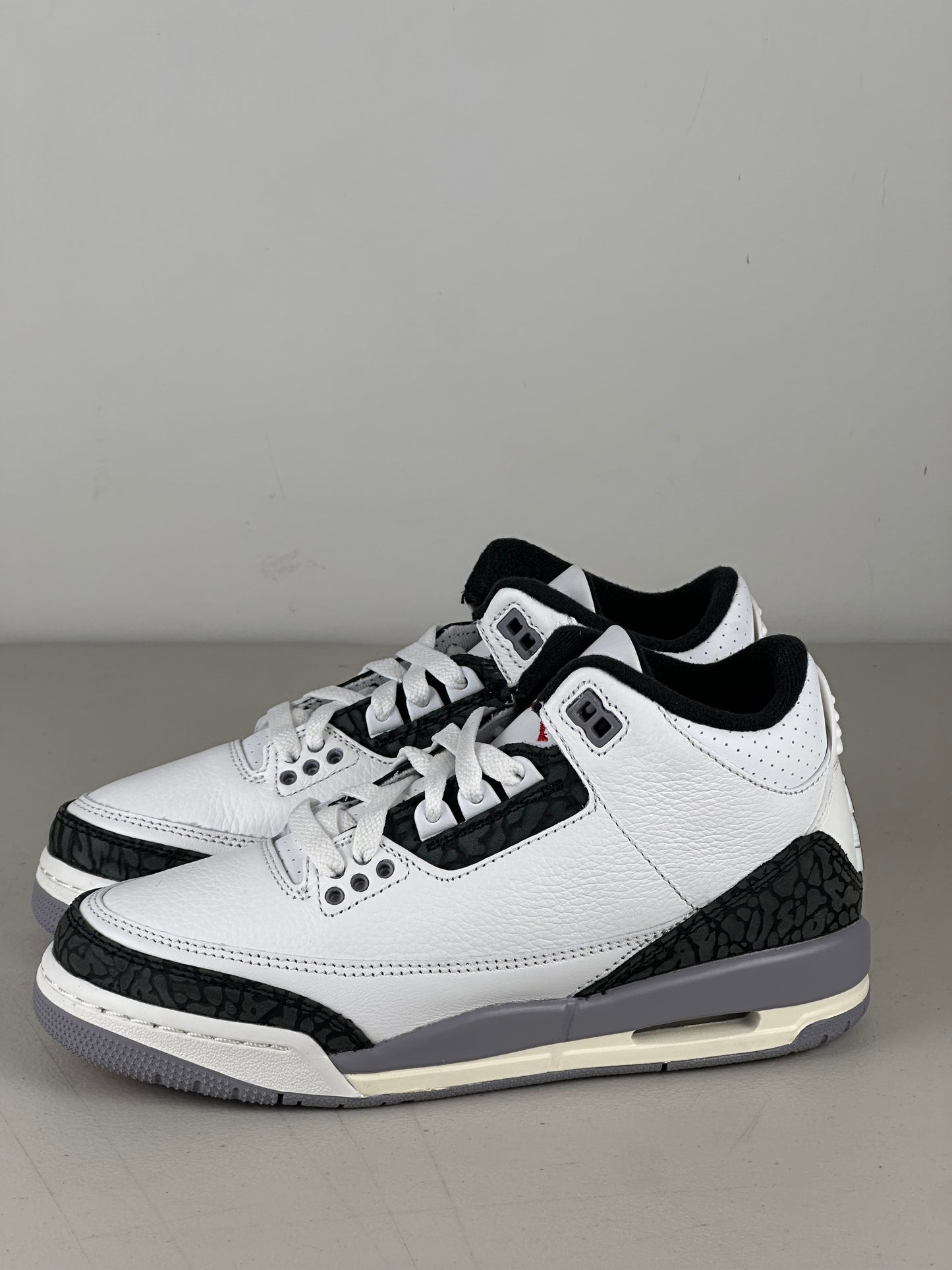 Jordan 3 Retro Cement Grey (GS)