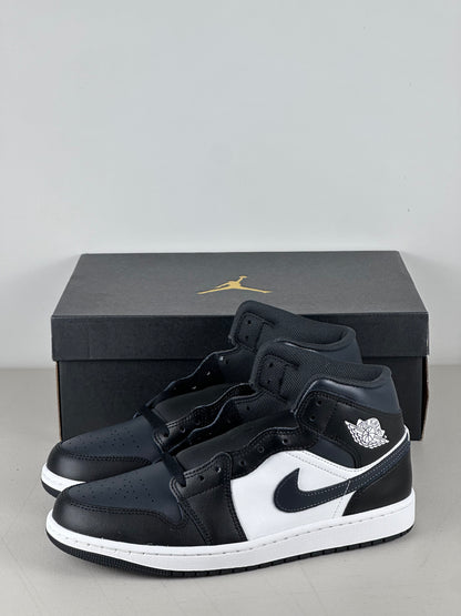 Jordan 1 Mid Off Noir Toe